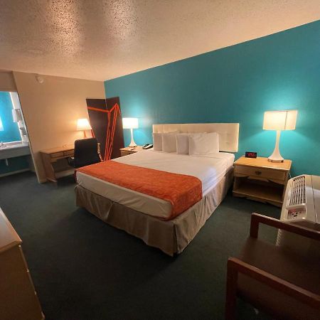 Howard Johnson By Wyndham Bakersfield Kültér fotó