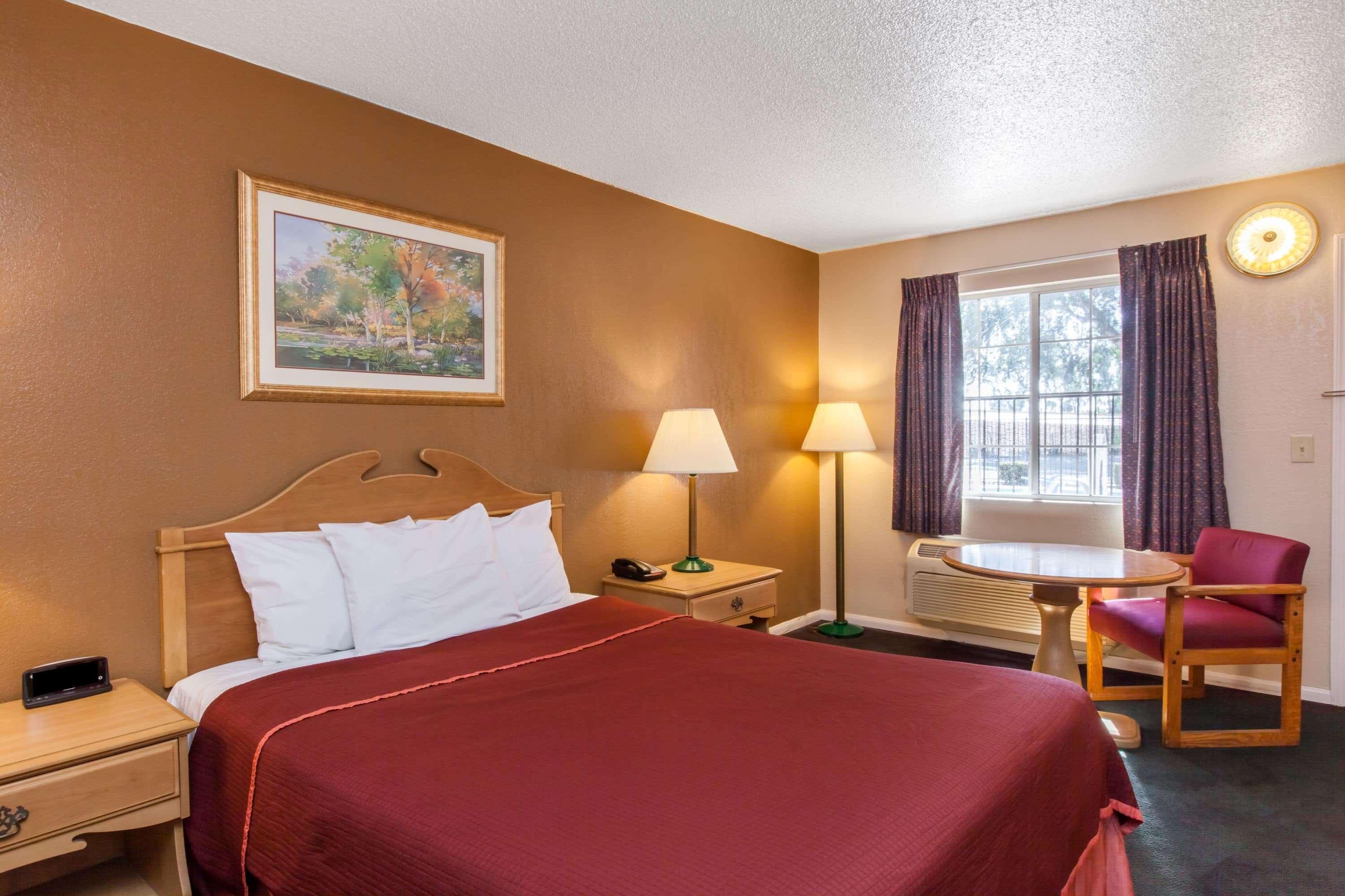 Howard Johnson By Wyndham Bakersfield Kültér fotó