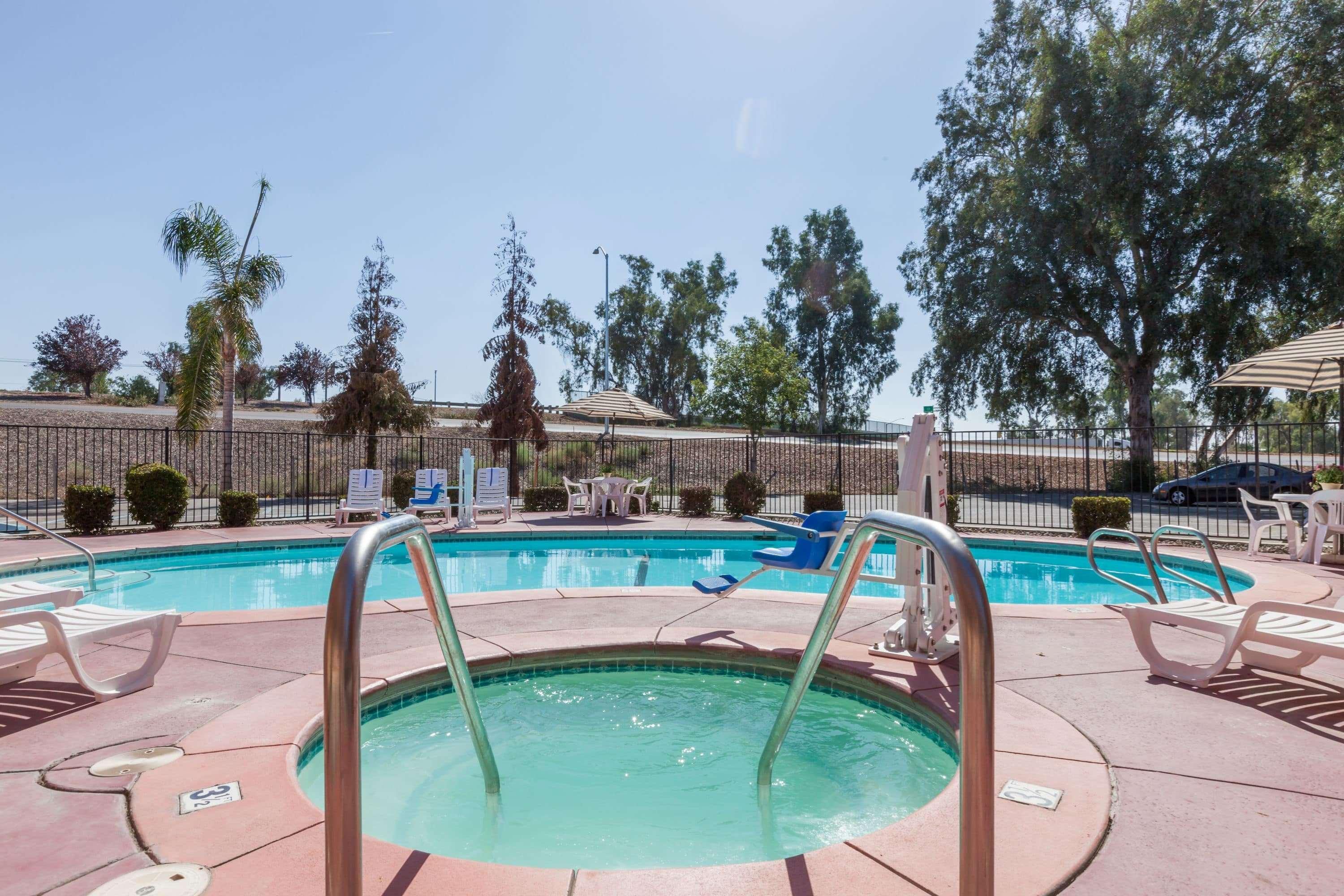 Howard Johnson By Wyndham Bakersfield Kültér fotó